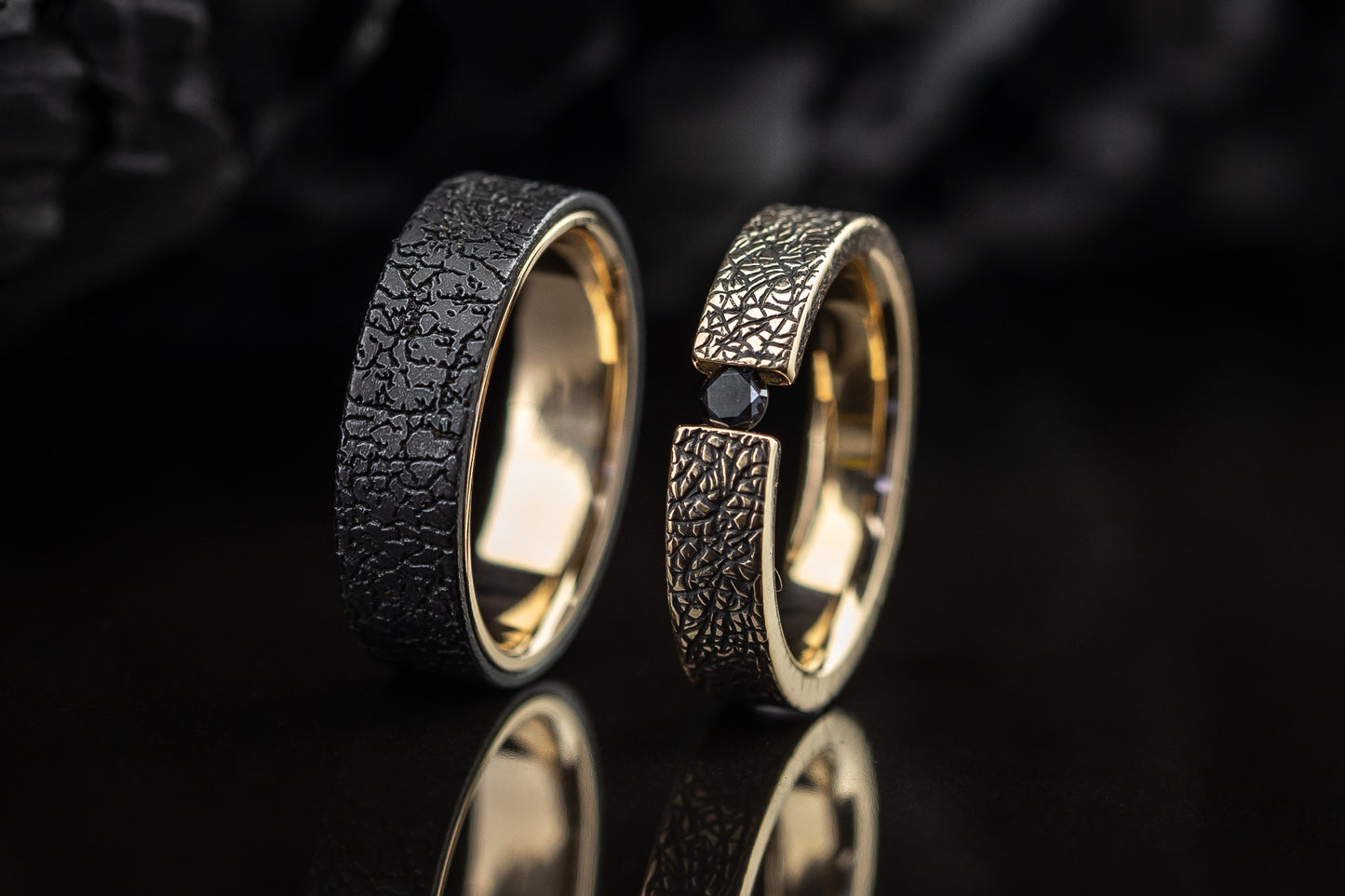 Vestuviniai žiedai iš aukso ir titano