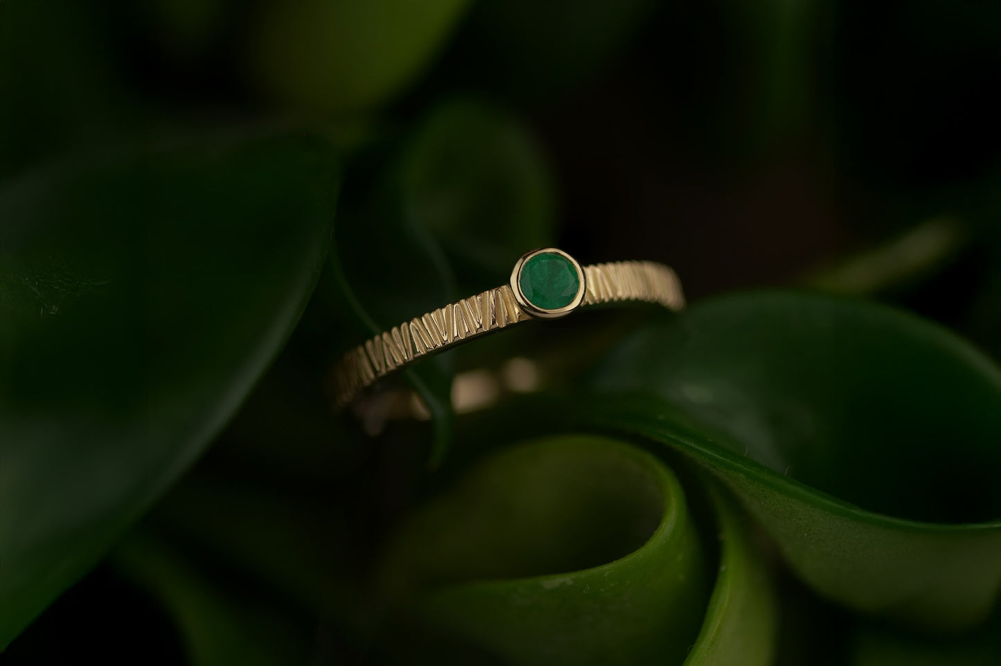 geltono aukso žiedas