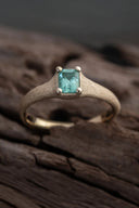 Yellow gold ring with tourmaline