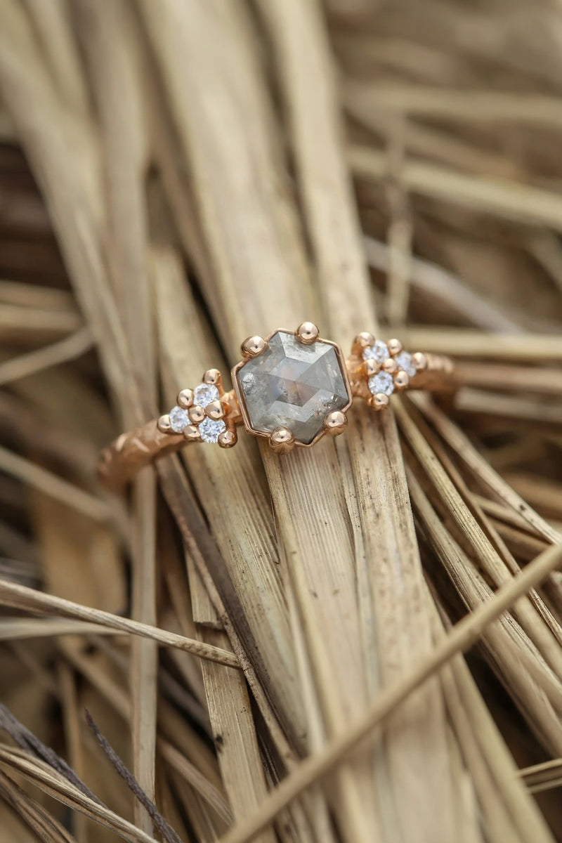 Red gold ring with diamonds