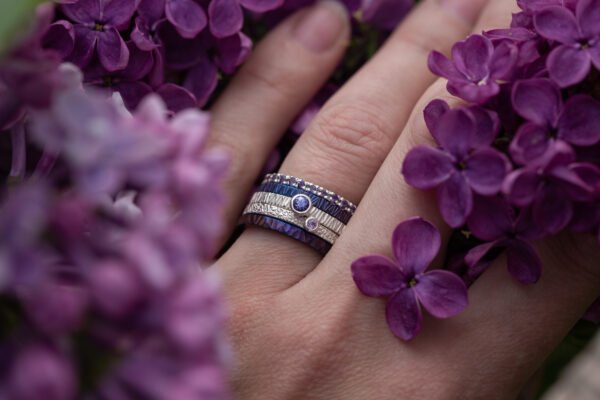 Violetinis žiedų rinkinys